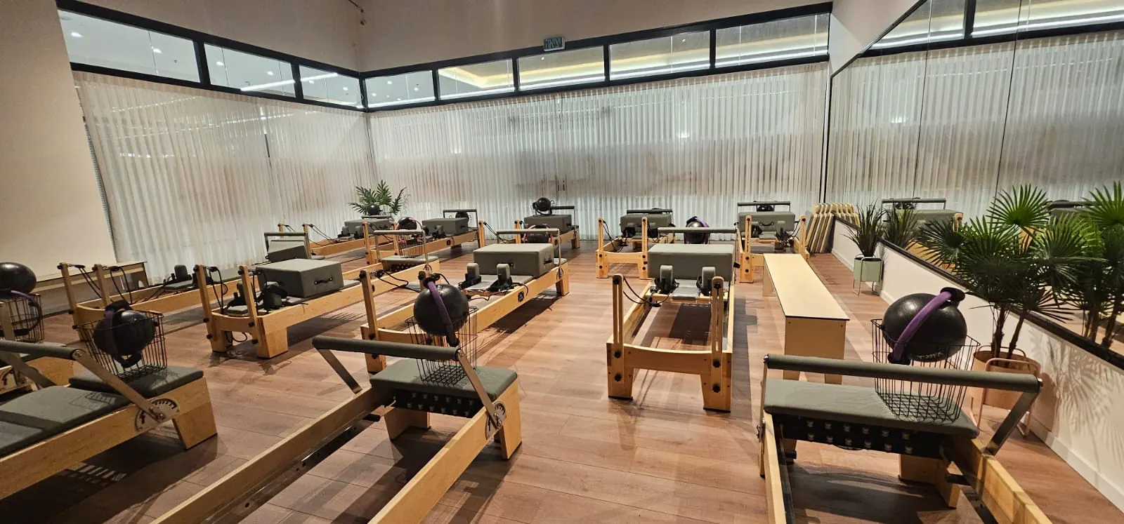 סטודיו פילאטיס · מבט על